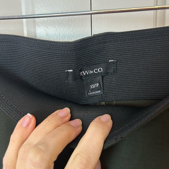 RW&CO High Rise Green Pinched Seam Legging Pants - Picture 8 of 8